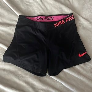 Medium Nike Pro shorts